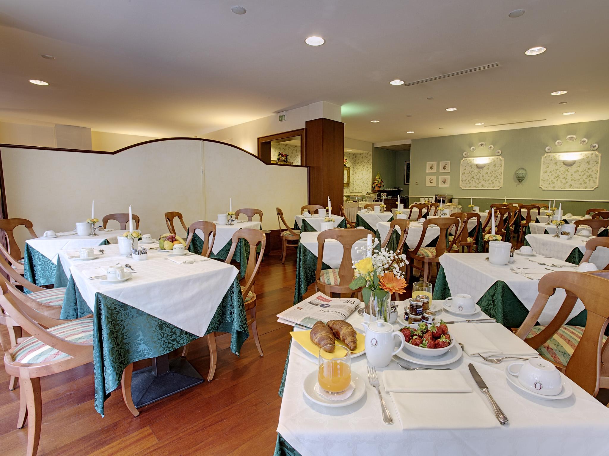 Hotel Orologio Ferrara Luaran gambar