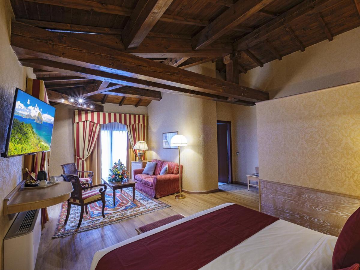 Hotel Orologio Ferrara Luaran gambar