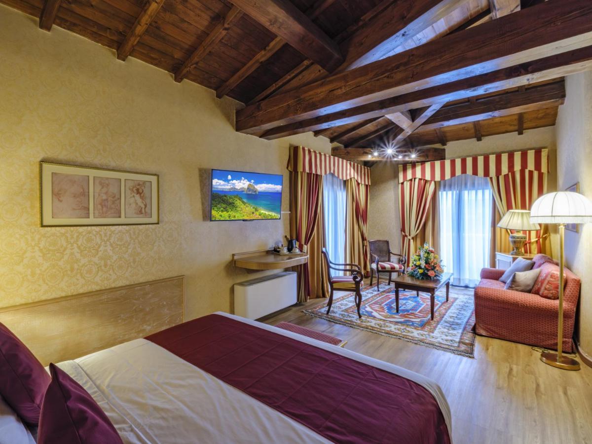 Hotel Orologio Ferrara Luaran gambar